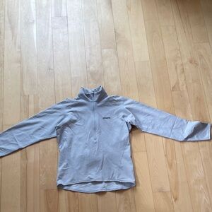 Patagonia biking gray/lavender Half-Zip Pullover, w back pocket, M